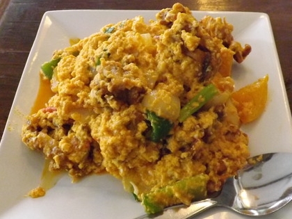 ソフトシェルクラブと玉子のカレー炒め